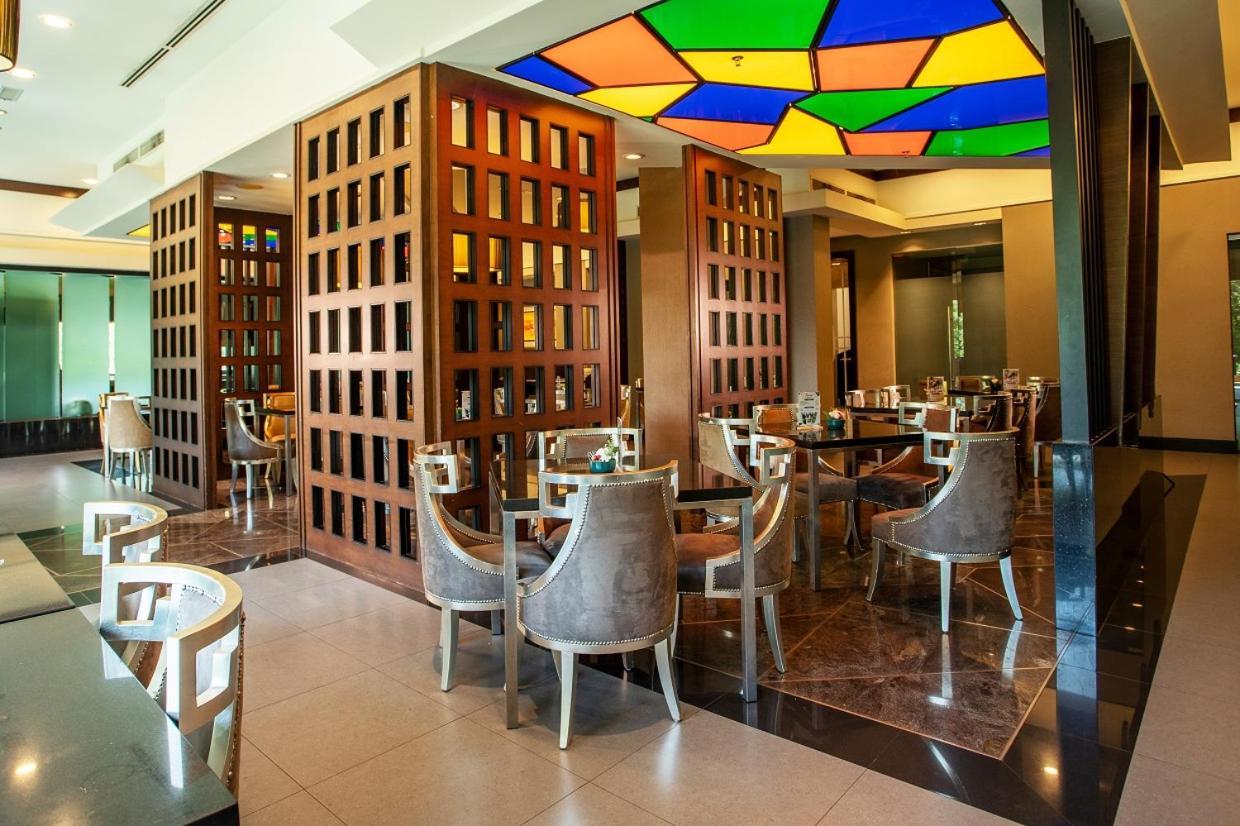 Nilai Springs Resort Hotel מראה חיצוני תמונה