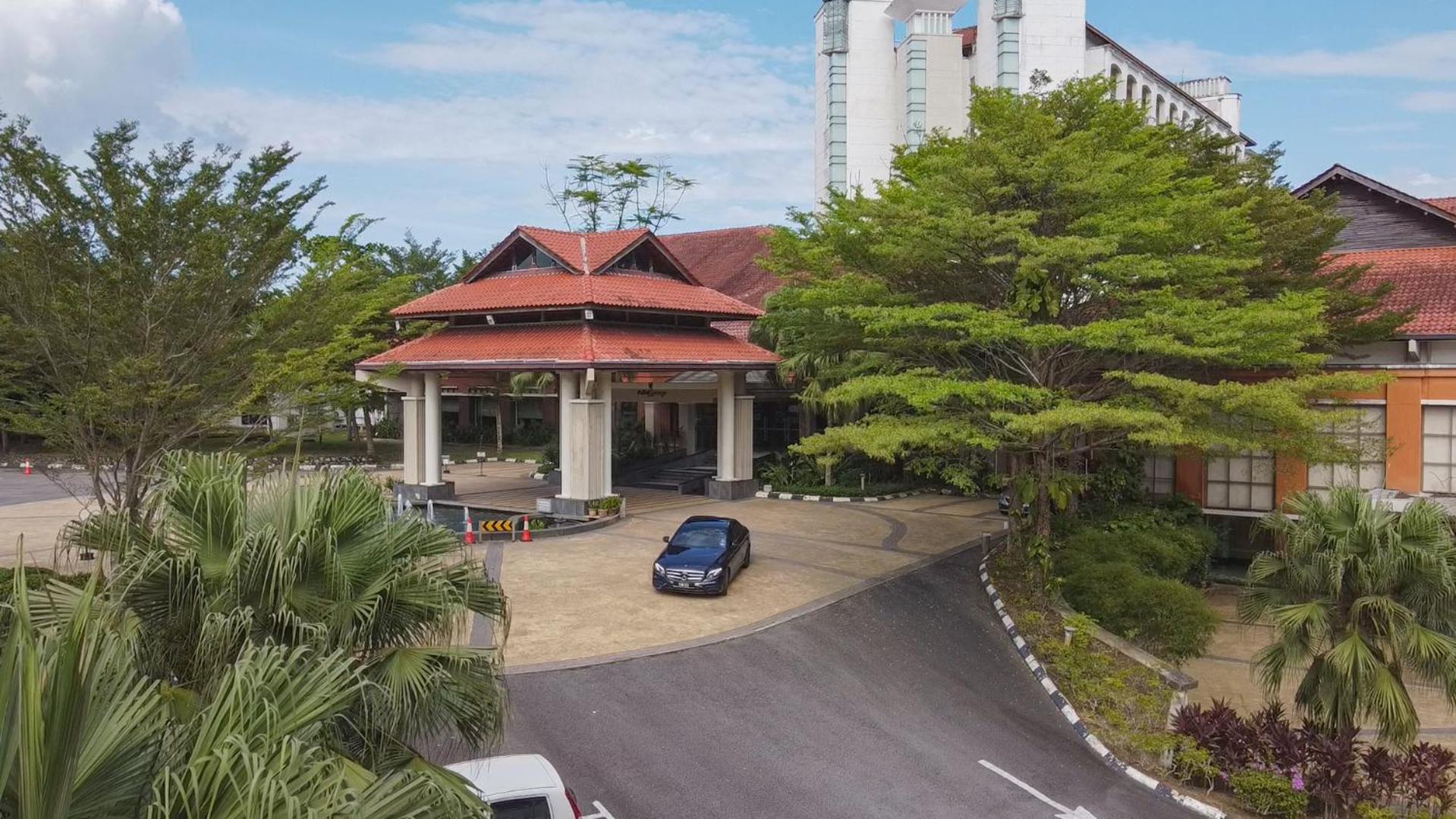 Nilai Springs Resort Hotel מראה חיצוני תמונה