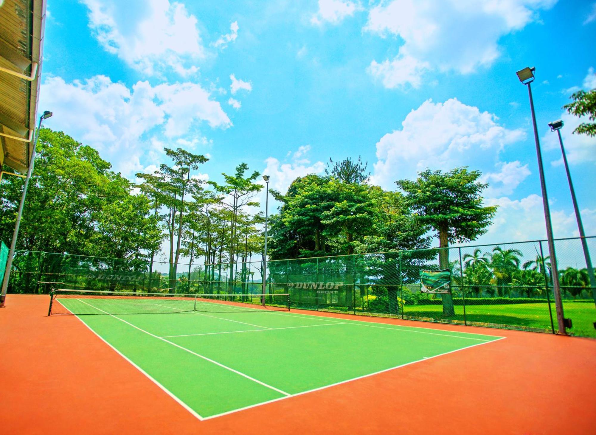 Nilai Springs Resort Hotel מראה חיצוני תמונה
